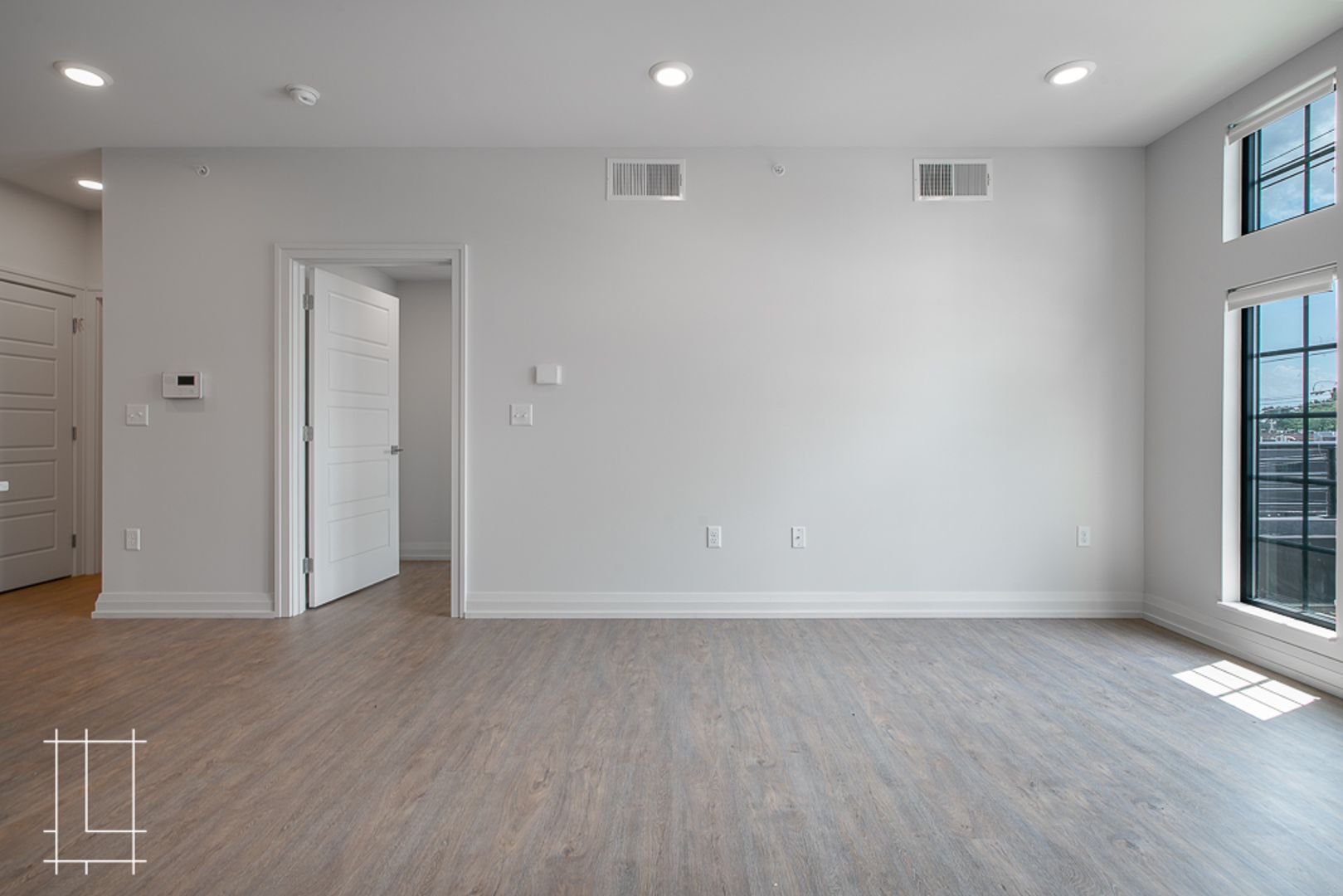 Columbus Apartment: 1112 N. 4th St