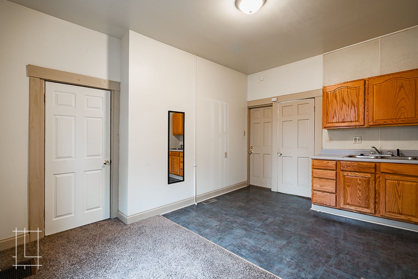 Columbus Apartment: 100 W. 6th Ave