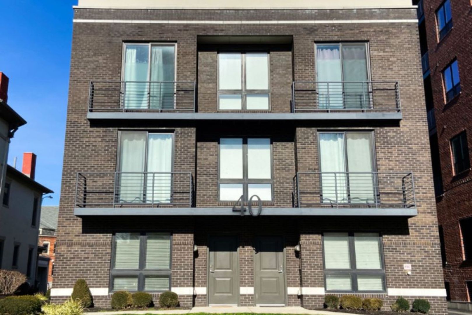 Columbus Apartment: 40 W. 3rd Ave