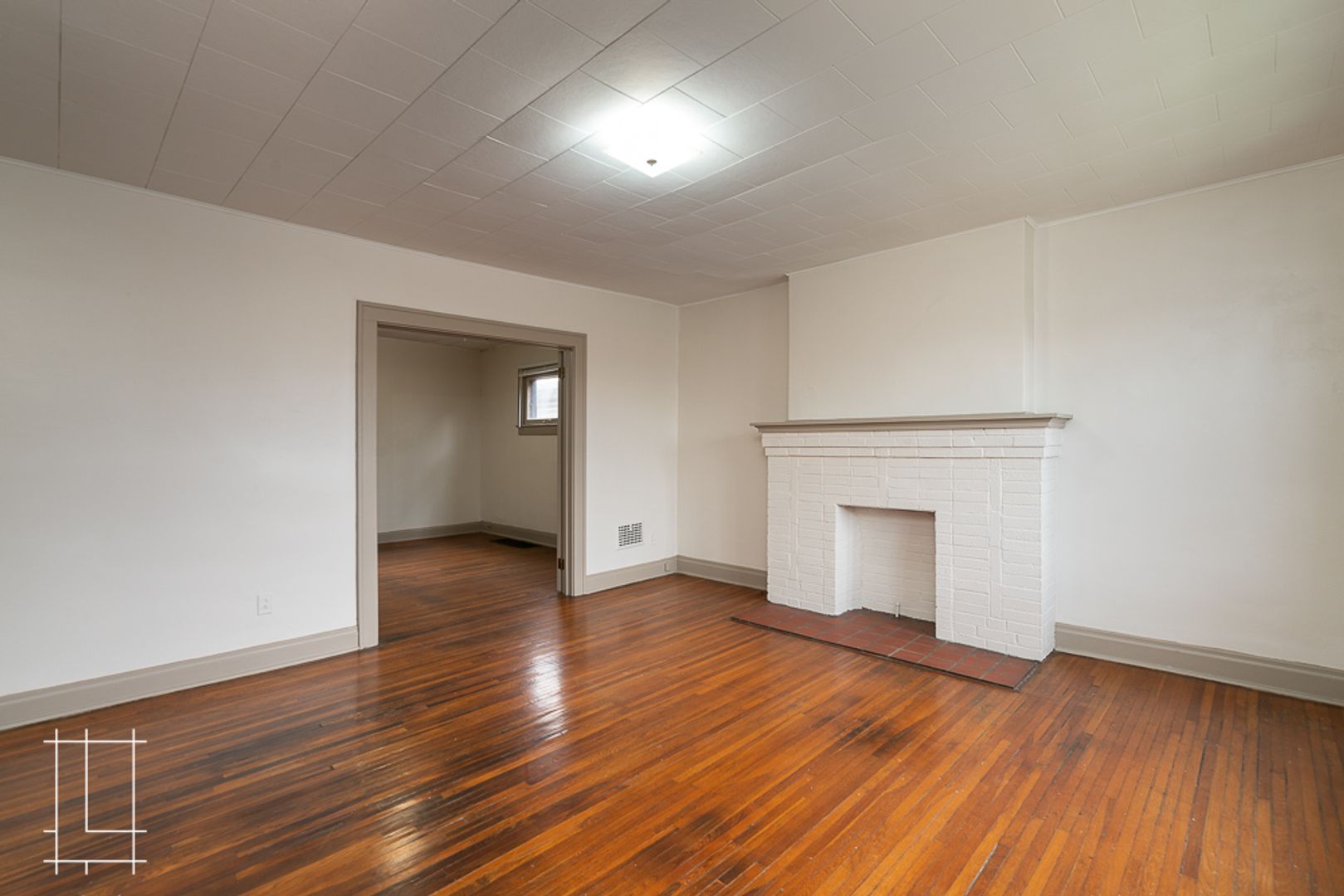 Columbus Apartment: 2464 N. 4th St.