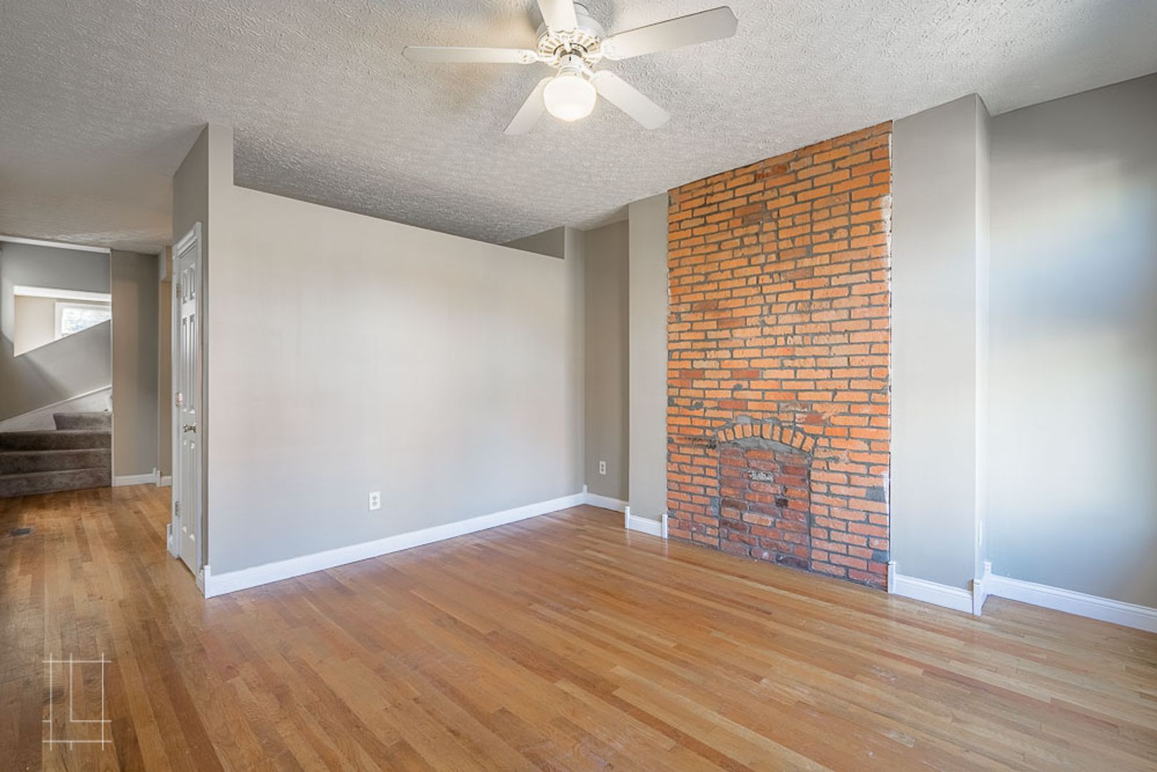 Columbus Apartment: 1066-1078 Summit