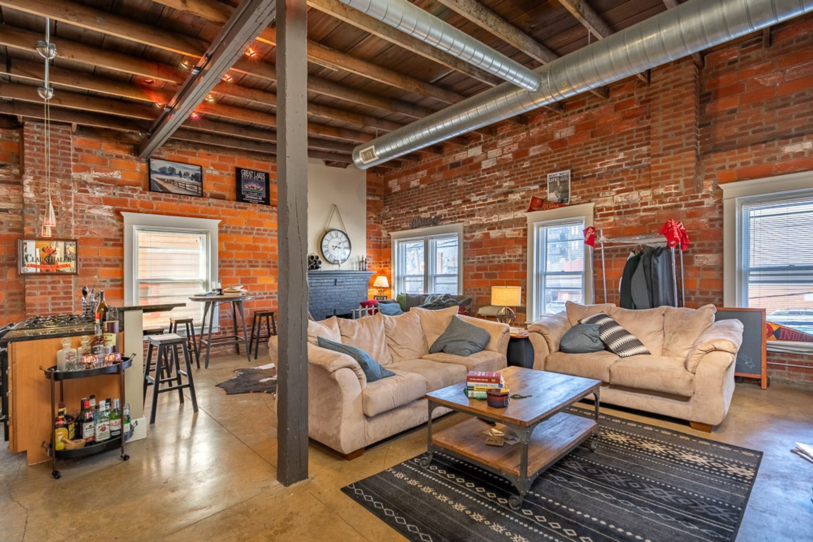 Columbus Apartment: 891-895 N. High St.