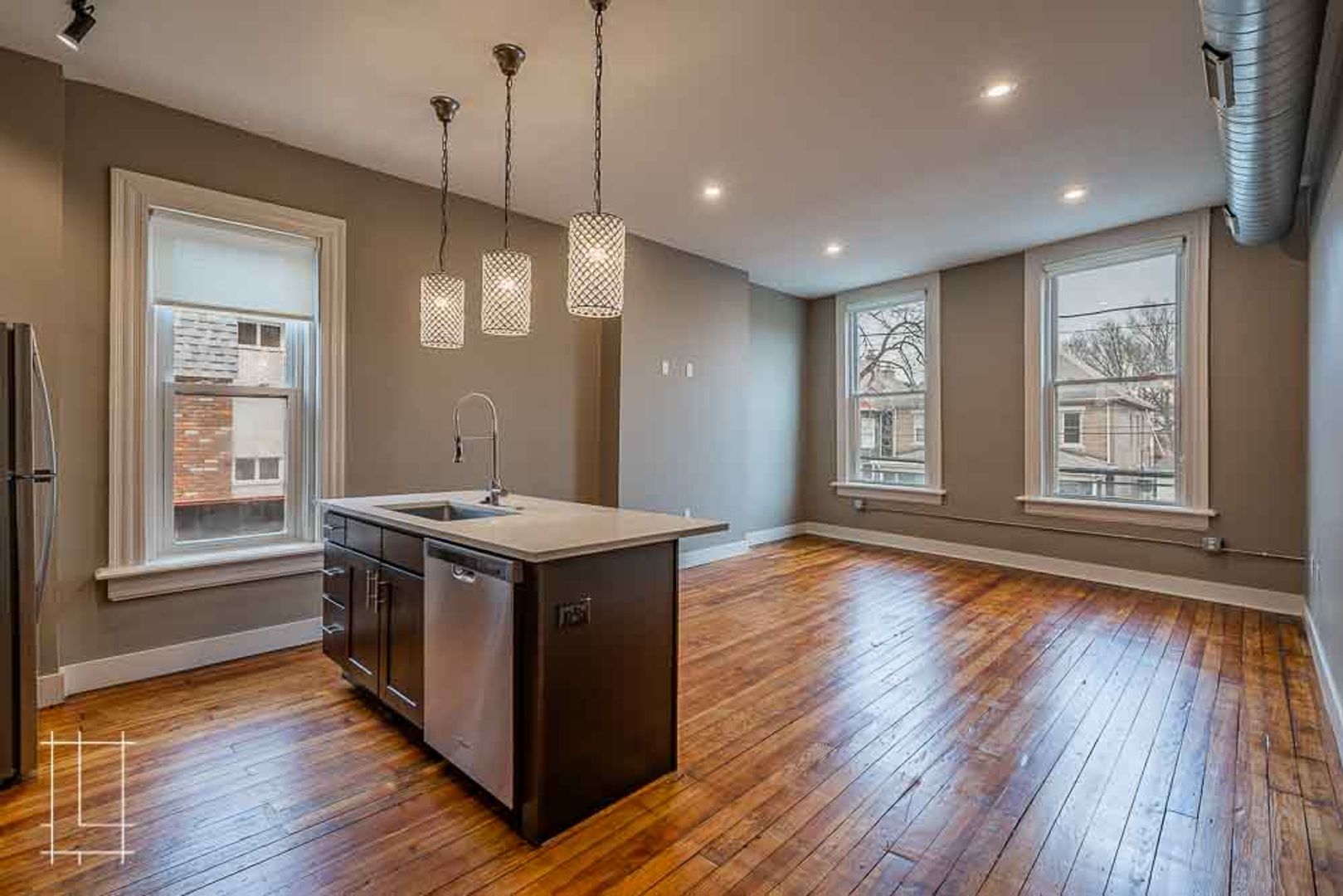 Columbus Apartment: 245 King Ave