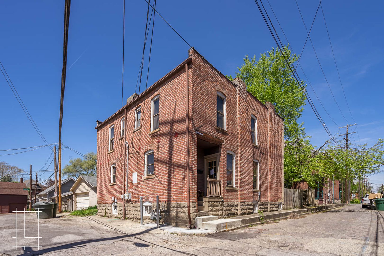 Columbus Apartment: 751-753 Hunter Ave