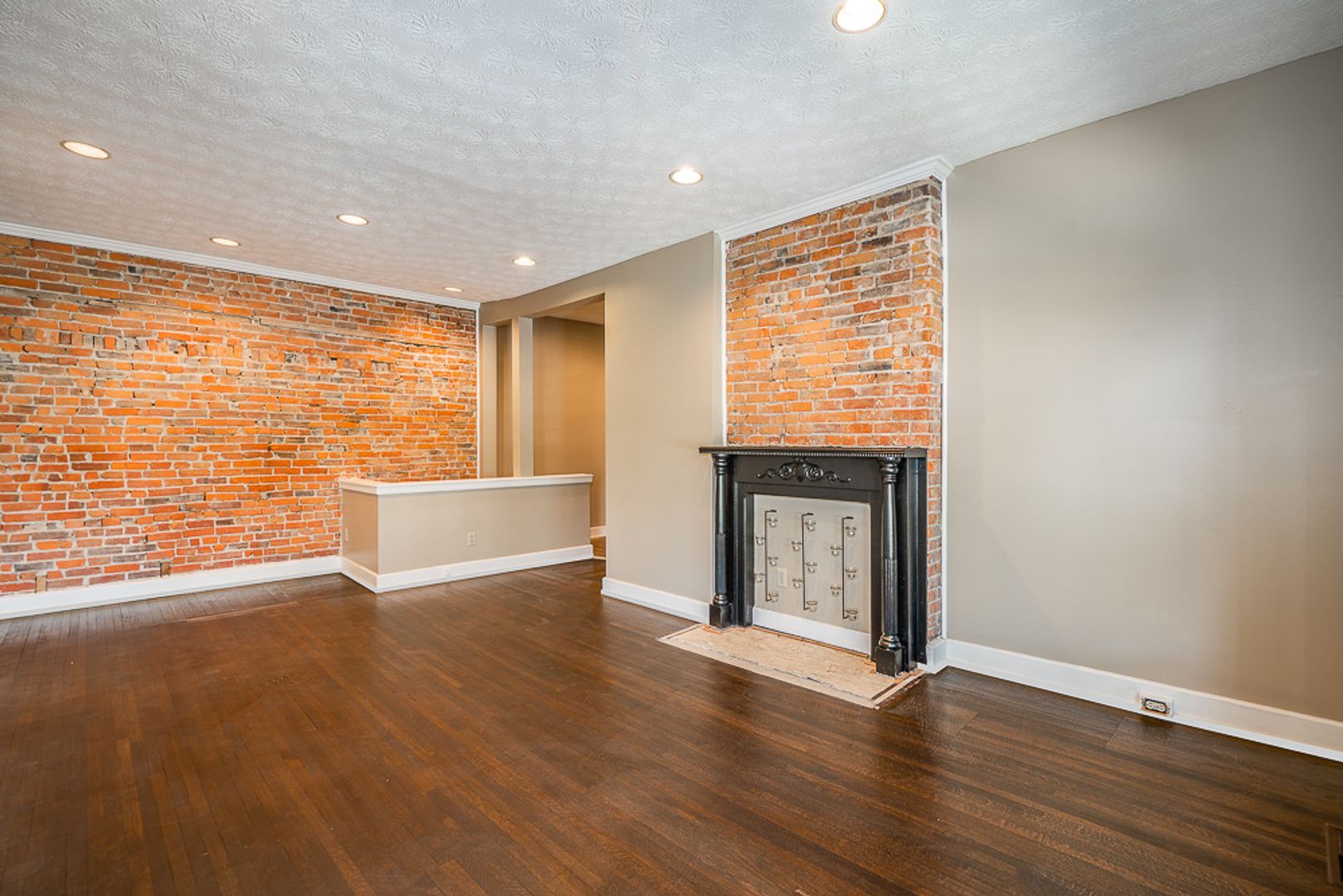 Columbus Apartment: 1489 E. Broad St.