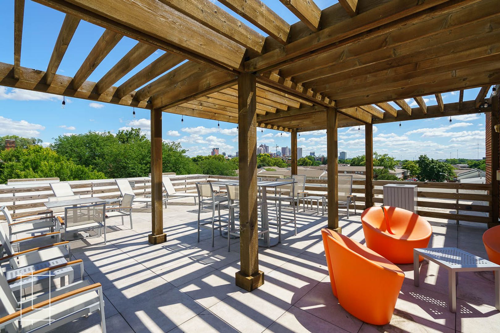 Columbus Apartment: 431 W. 1st Ave