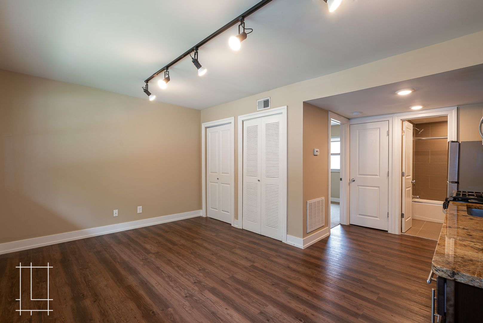 Columbus Apartment: 1308 - 1326 Dennison Ave