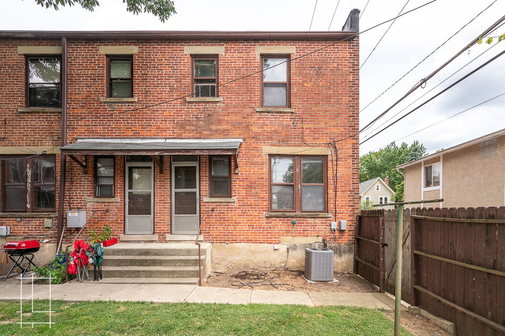 Columbus Apartment: 435 Alden Ave