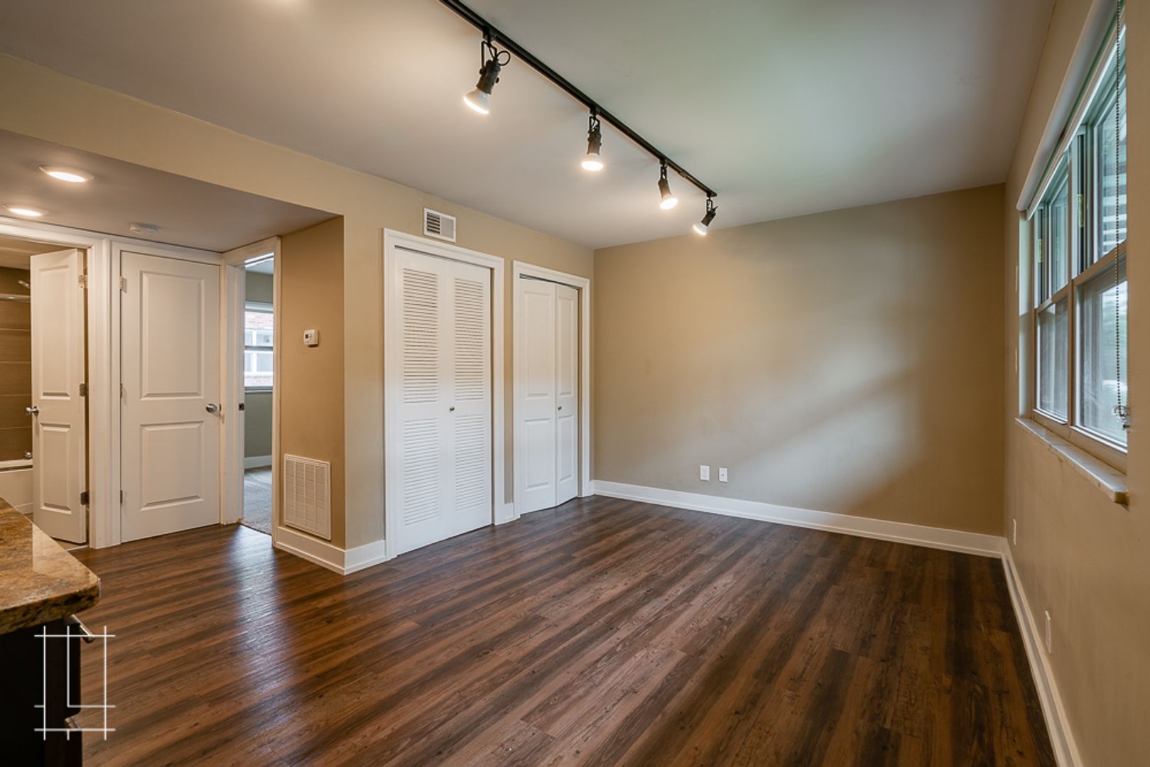 Columbus Apartment: 1308 - 1326 Dennison Ave