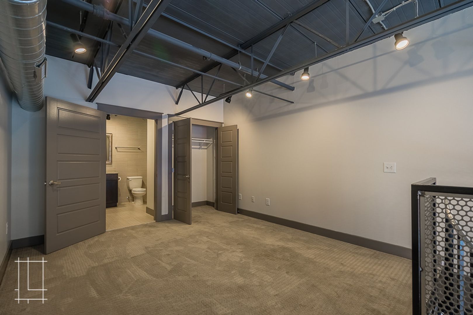 Columbus Apartment: 727 N. 4th St.