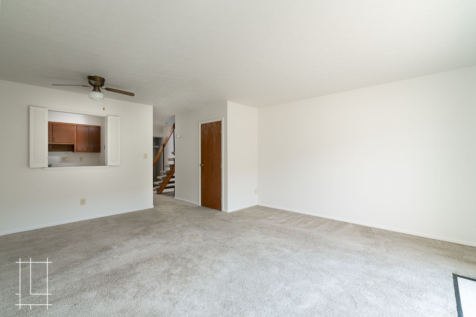 Columbus Apartment: 411 E. Buttles Ave