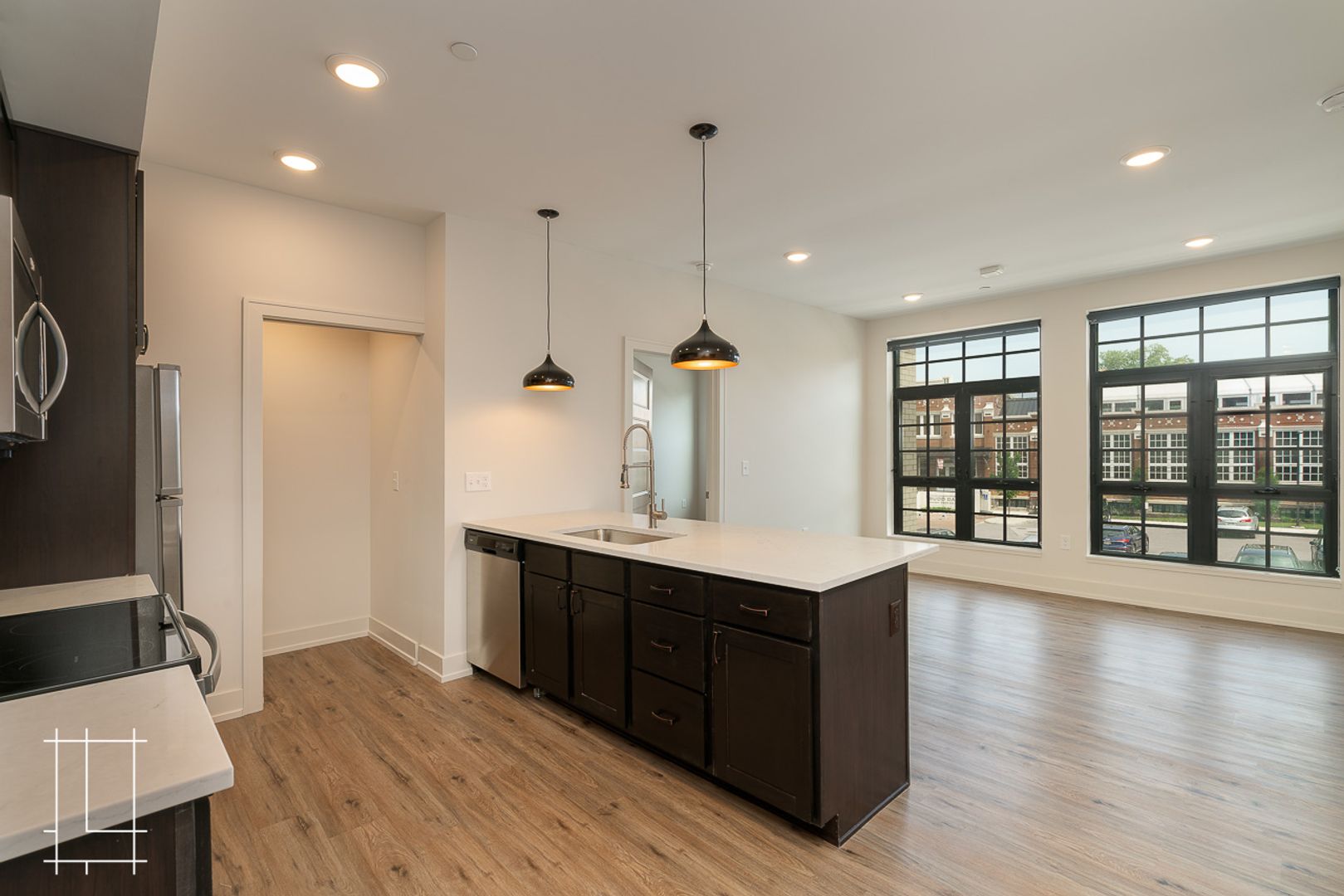 Columbus Apartment: 1050 N 4th St.