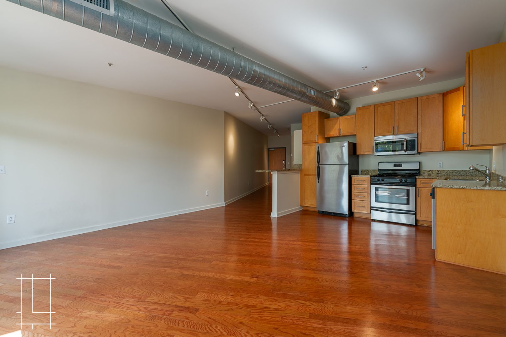 Columbus Apartment: 431 W. 1st Ave
