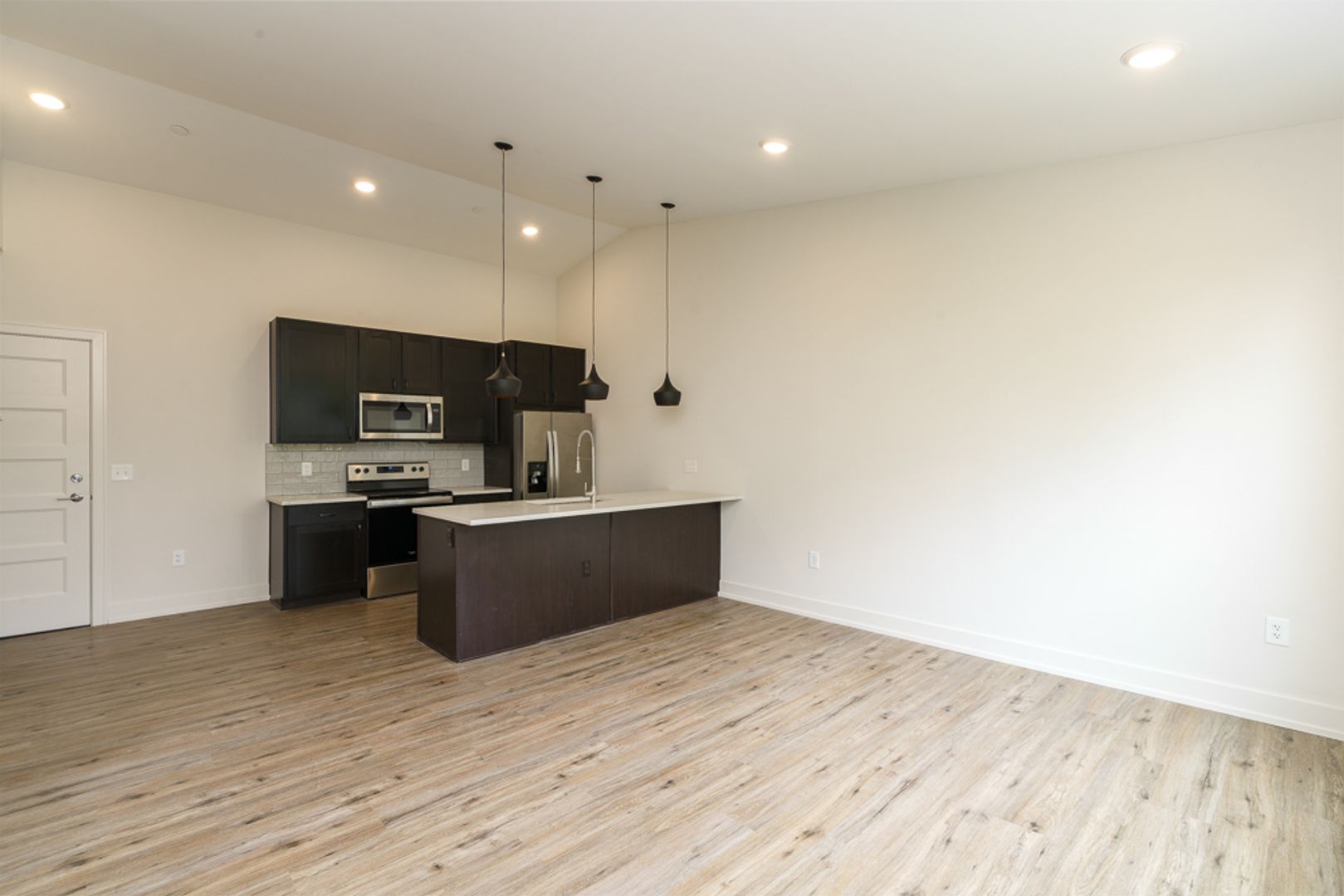 Columbus Apartment: 1050 N 4th St.