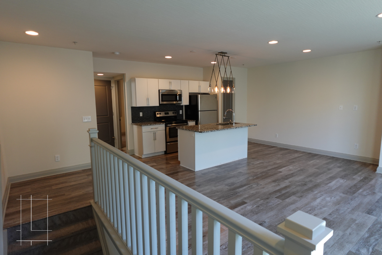 Columbus Apartment: 40 W. 3rd Ave