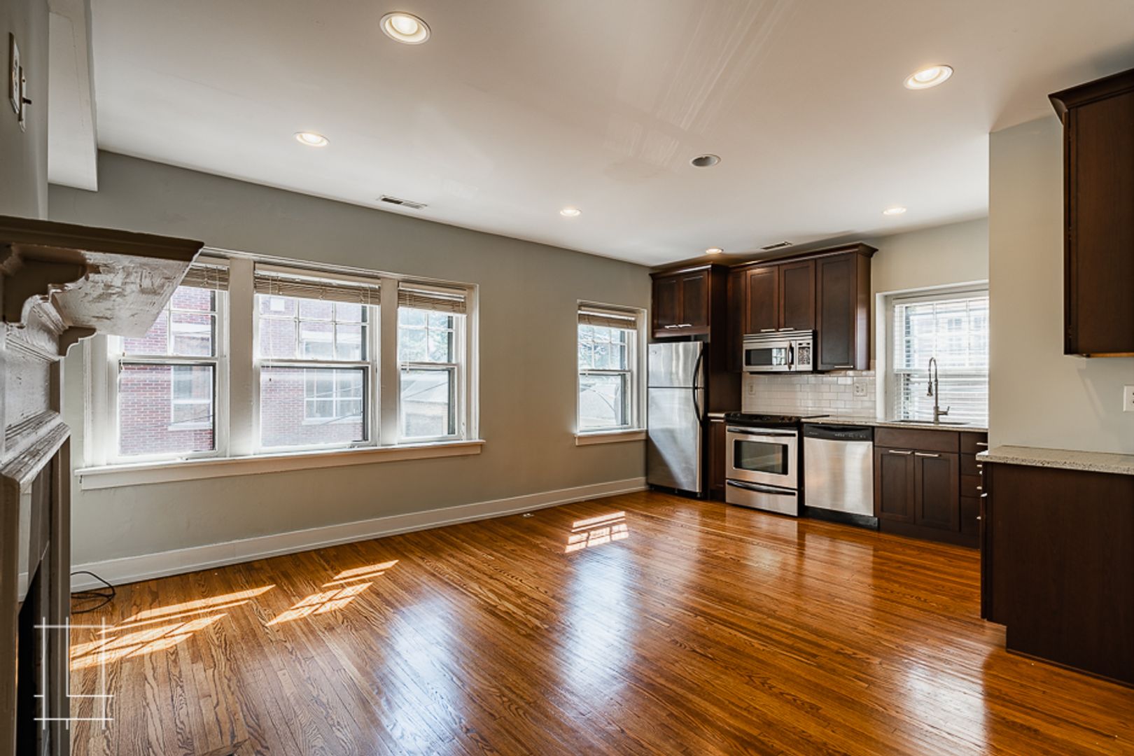 Columbus Apartment: 19 W. 1st Ave