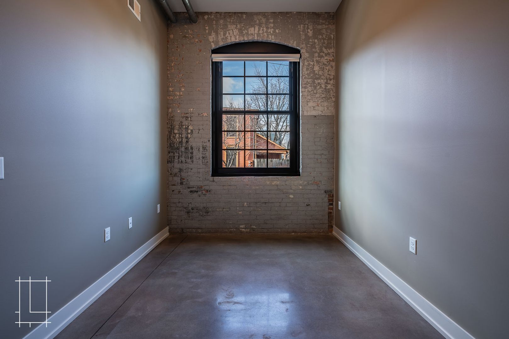 Columbus Apartment: 180 Detroit Ave