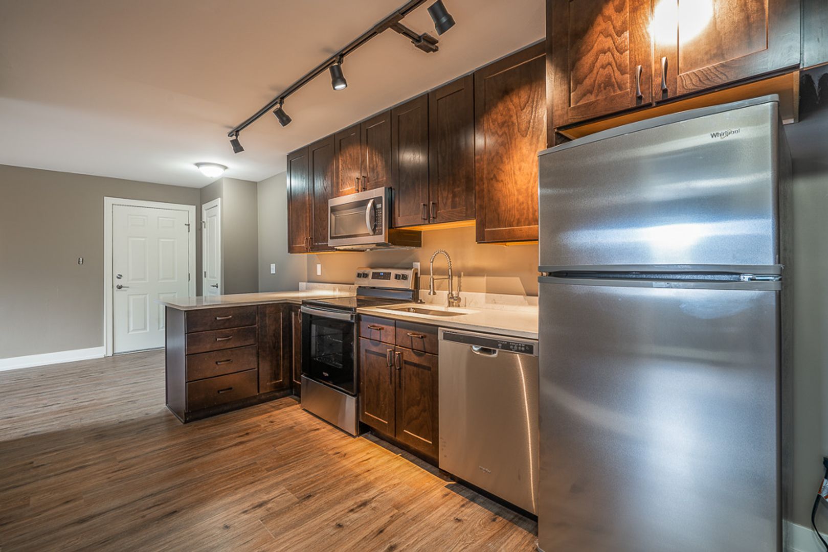 Columbus Apartment: 1400-1410 Neil Ave