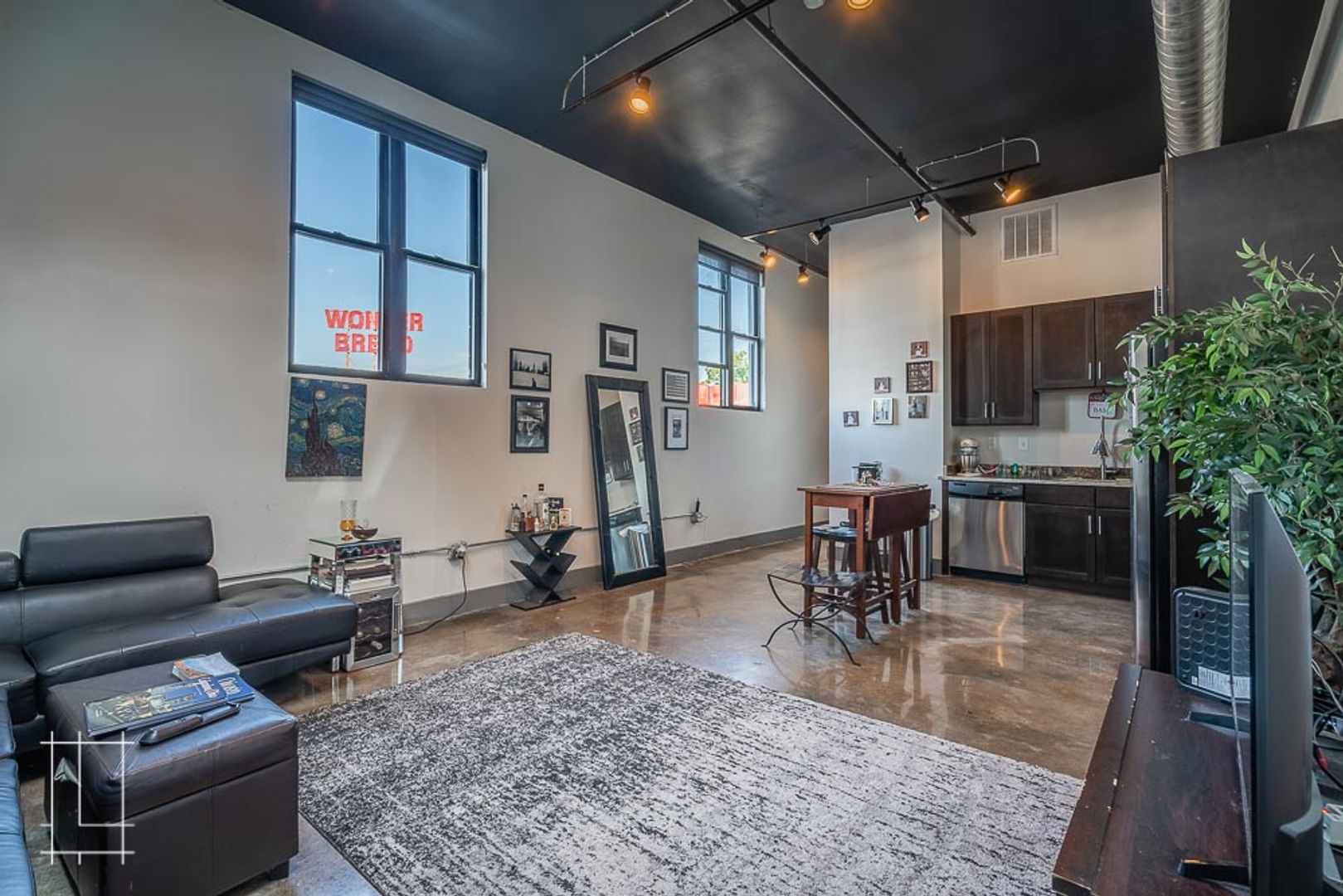 Columbus Apartment: 727 N. 4th St.