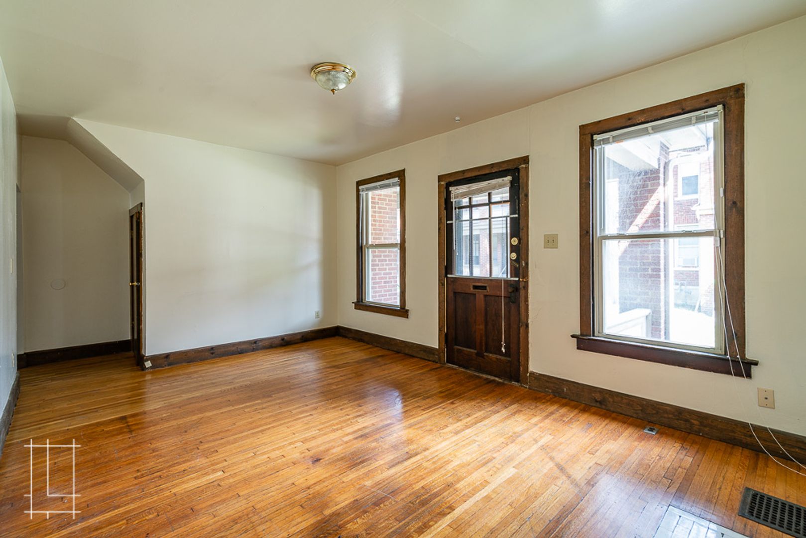 Columbus Apartment: 2188-2194 N. High St.