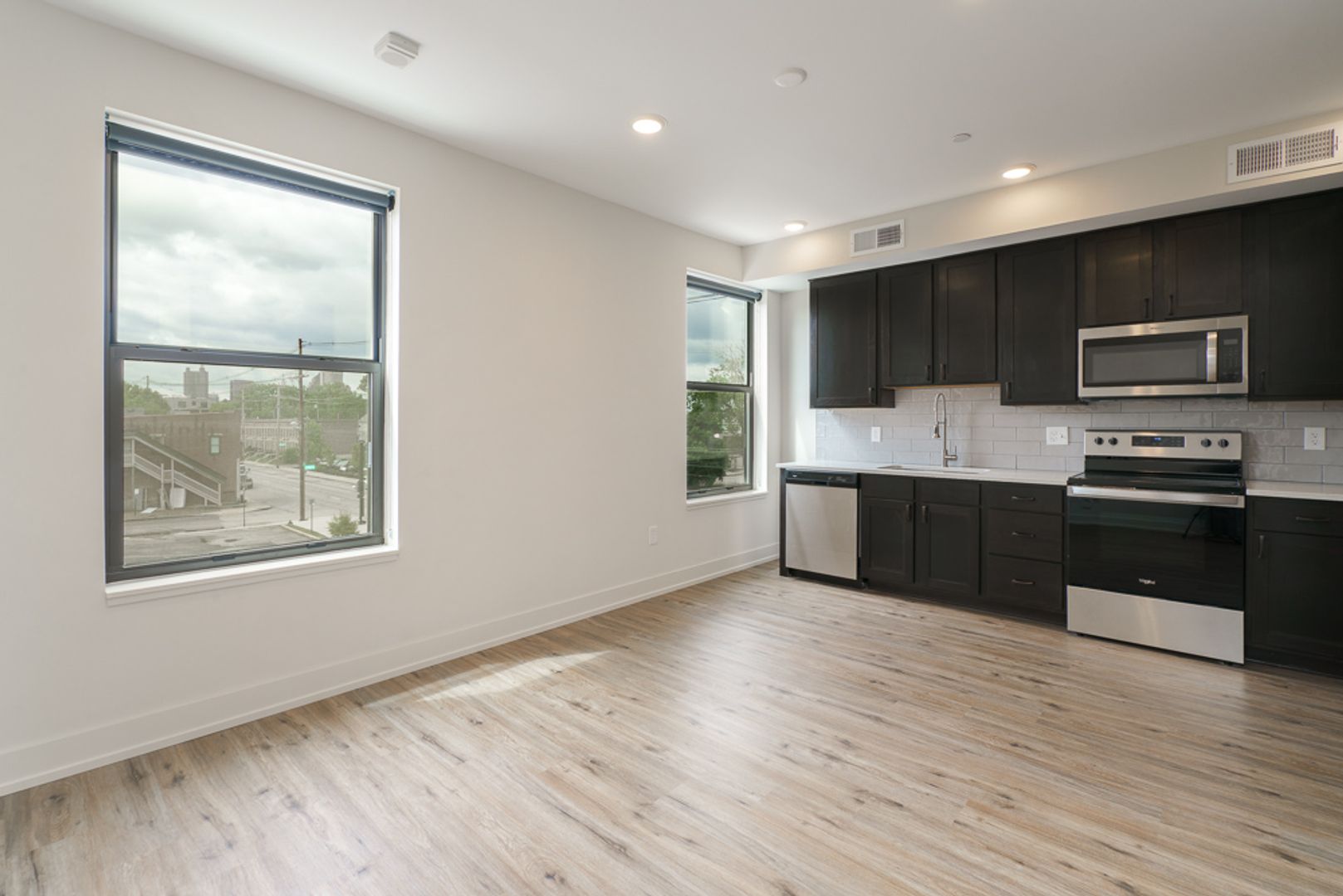 Columbus Apartment: 1050 N 4th St.