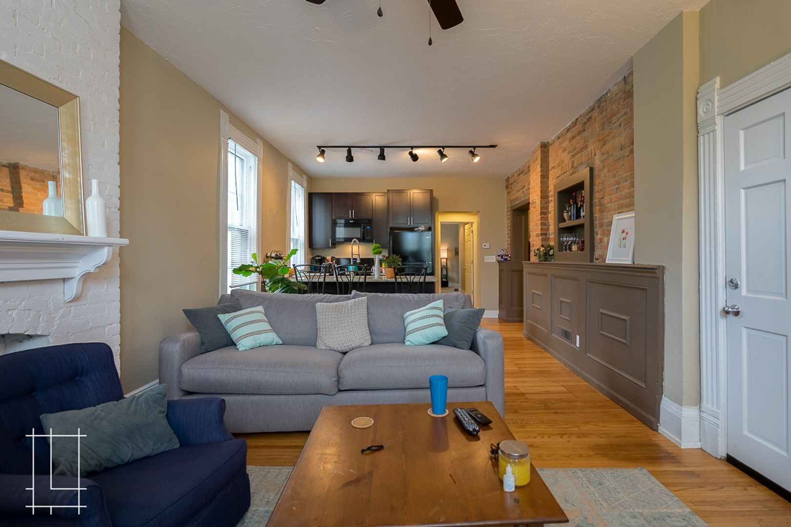 Columbus Apartment: 92 W. 5th Ave