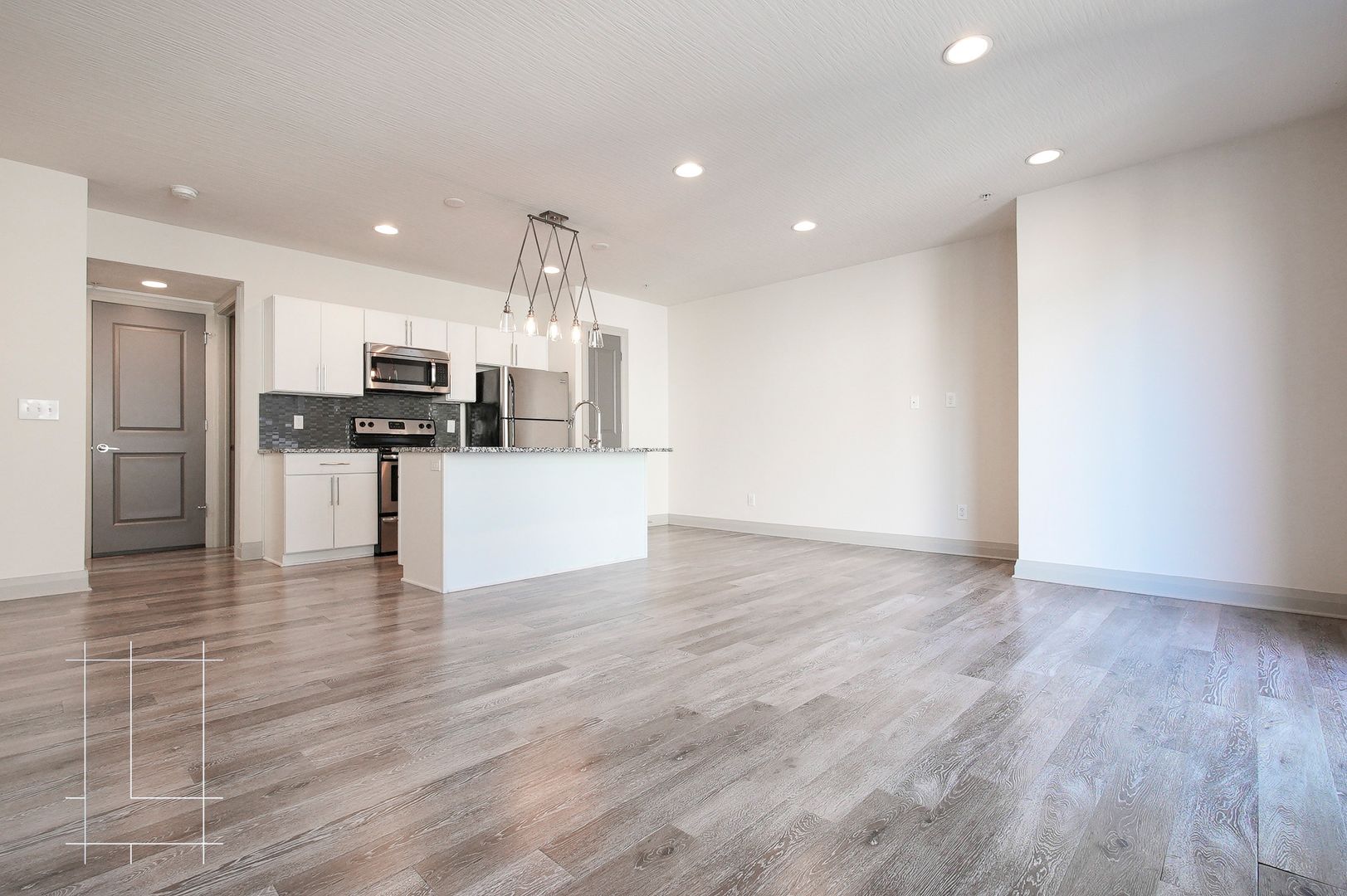 Columbus Apartment: 40 W. 3rd Ave