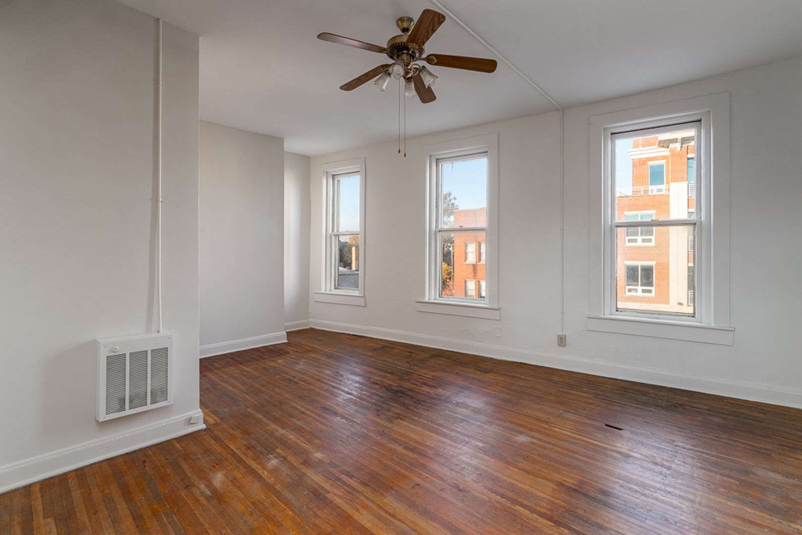 Columbus Apartment: 1128-1130 N. High St
