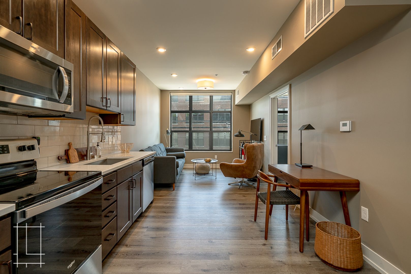 Columbus Apartment: 200 E 1st Ave