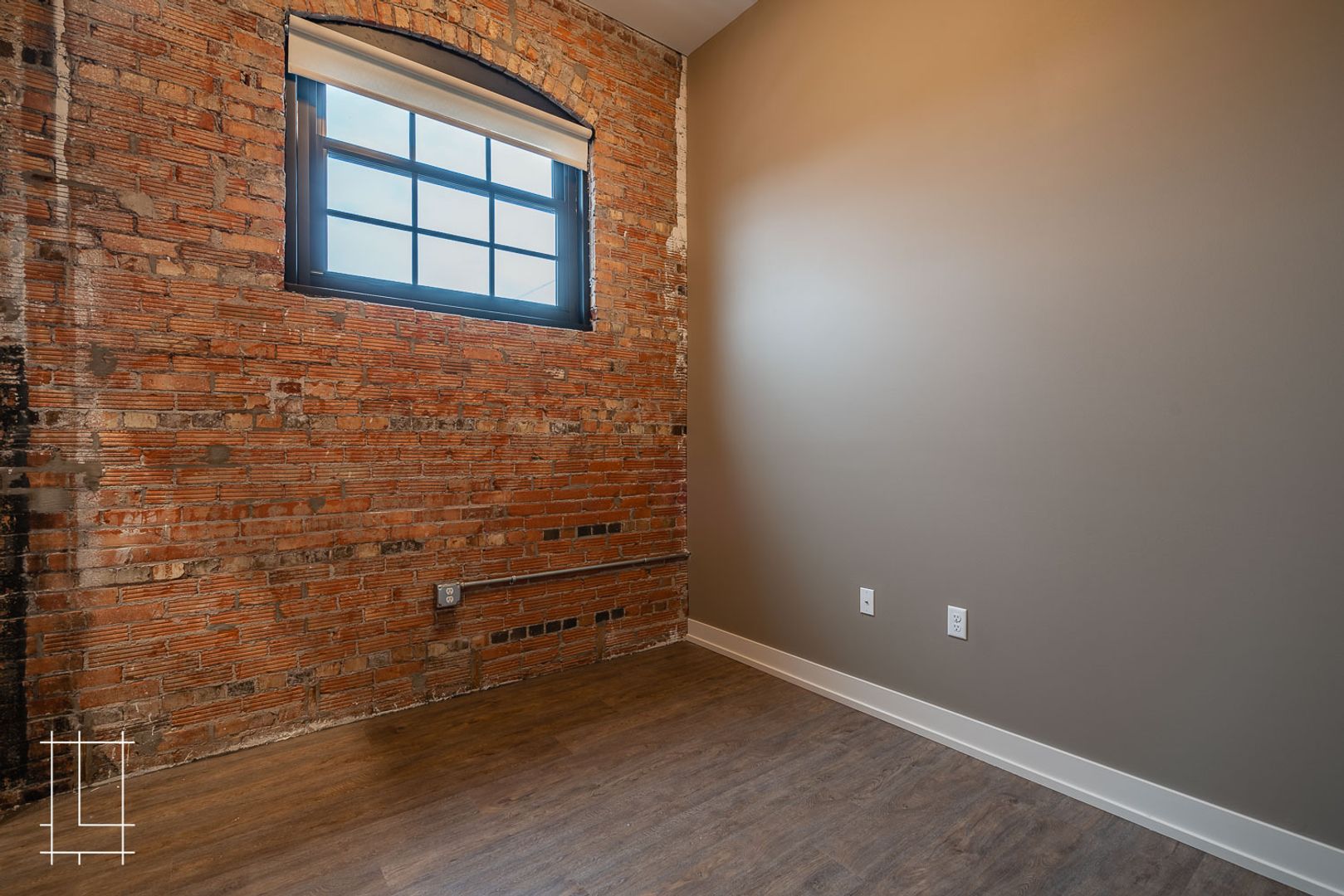 Columbus Apartment: 180 Detroit Ave