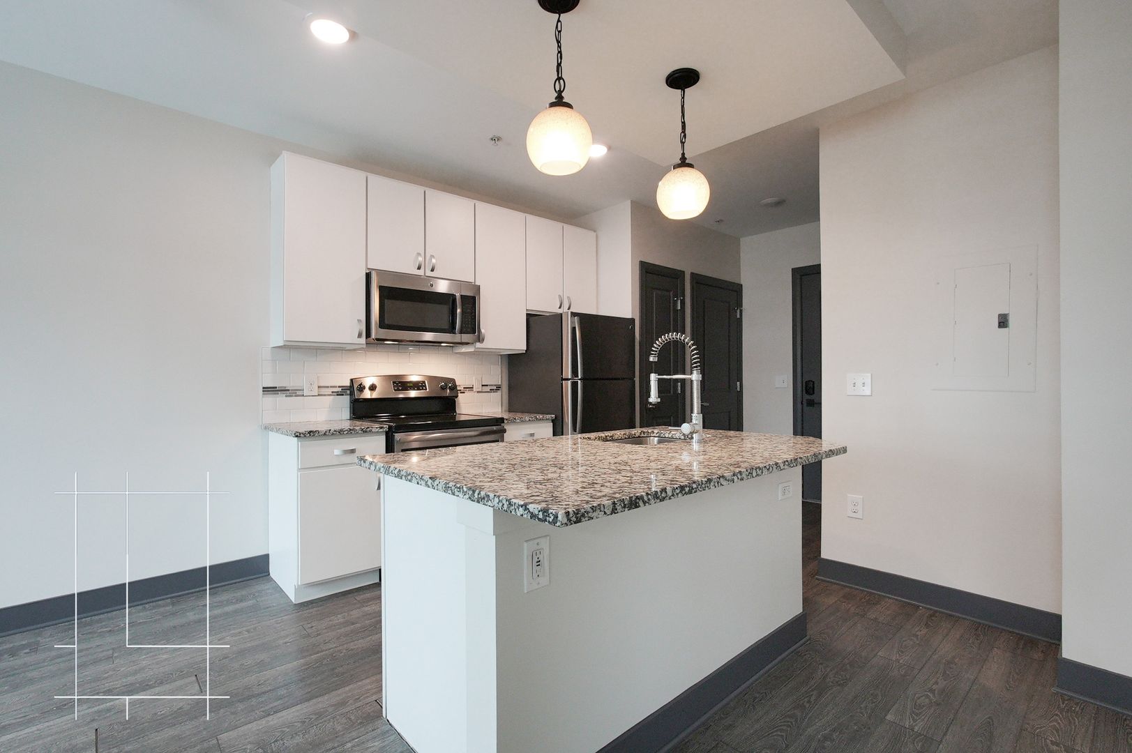 Columbus Apartment: 22 E. Prescott St