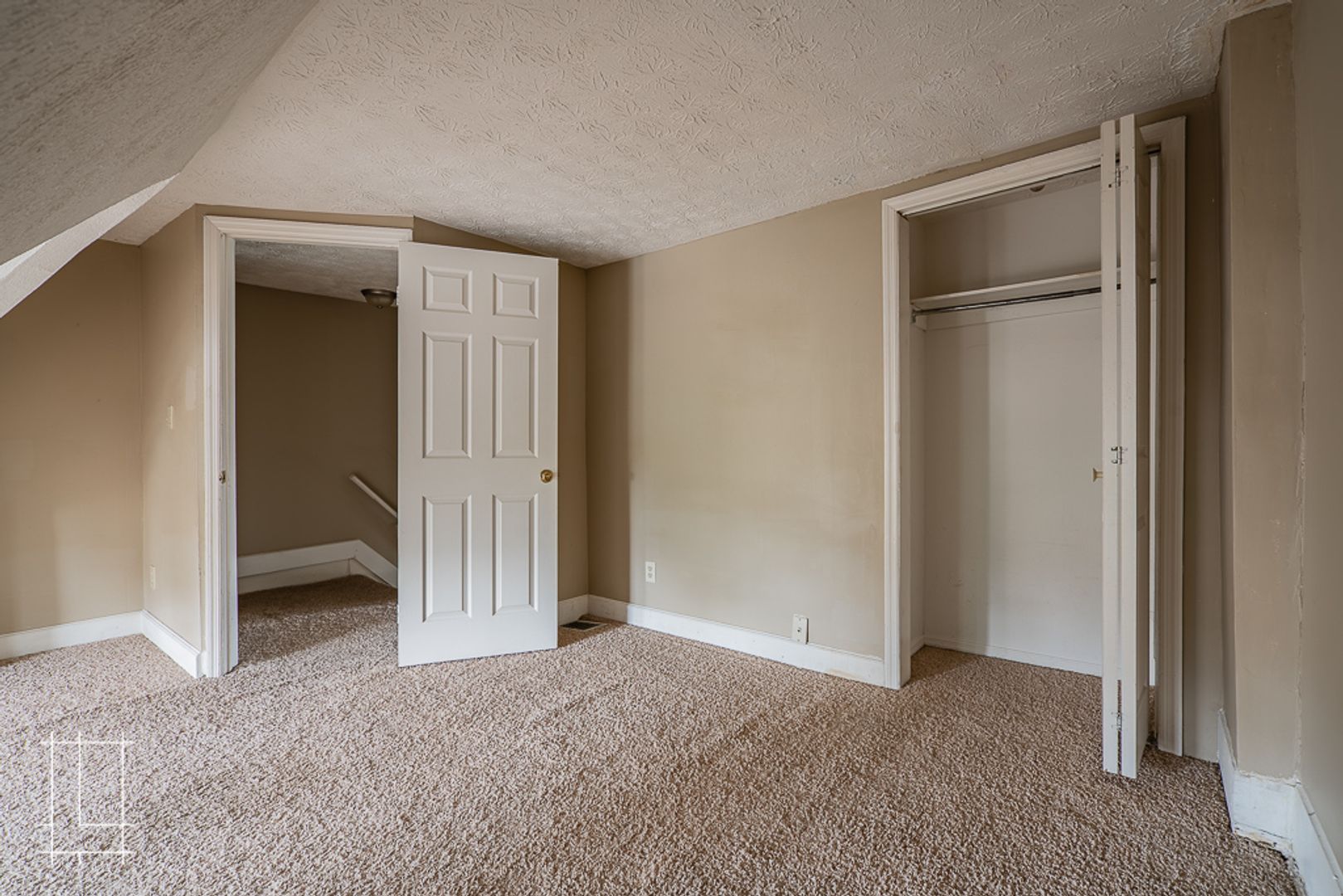 Columbus Apartment: 1489 E. Broad St.