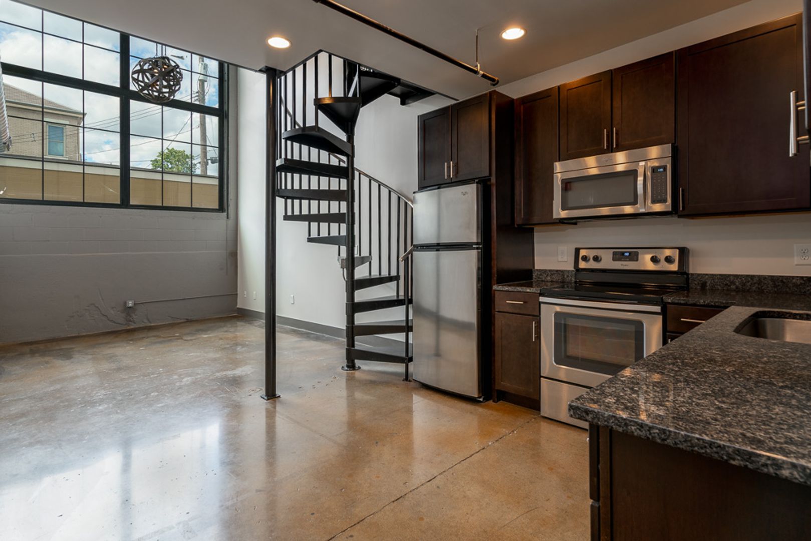 Columbus Apartment: 727 N. 4th St.