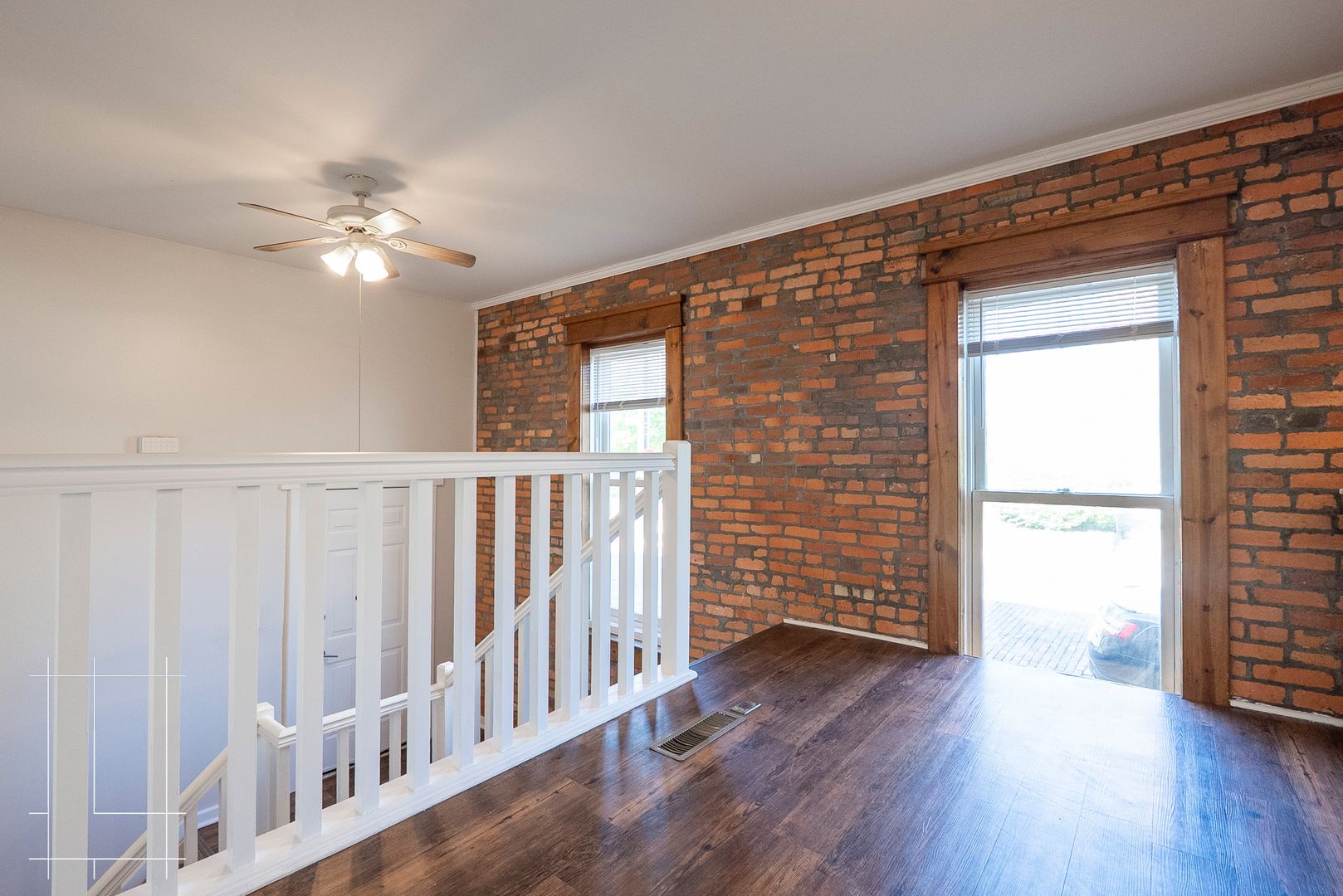 Columbus Apartment: 880 Hamlet St.