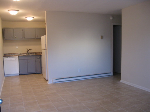 Great 2BR just steps away from the beach – photo 1
