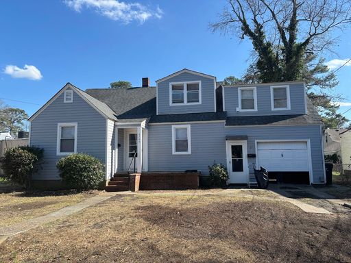 Lovely 2 Bedroom Upstairs Apartment – photo 1