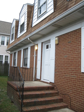 Spacious 2 bedroom apt 2 blocks from the beach – photo 1