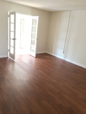 3 BR 2 BA Apartment in Hampton, on the Water! – photo 1