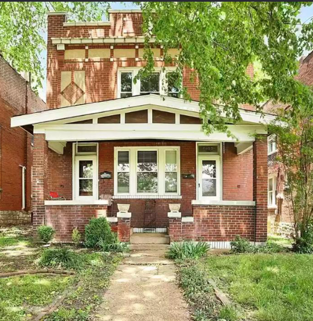 St. Louis Apartment: 6927 Garner Avenue