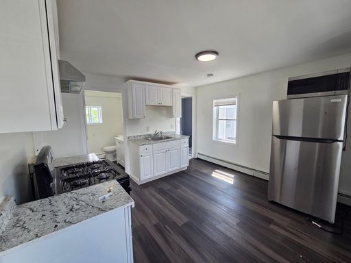 Second floor 3-bedroom apartment – photo 1