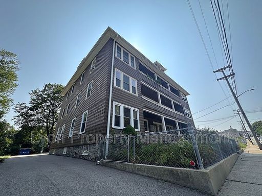 352 Manville Rd - Unit 2R – photo 1