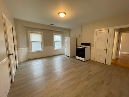 Spacious 3-Bedroom Apartment with Beautiful Hardwood Floors
