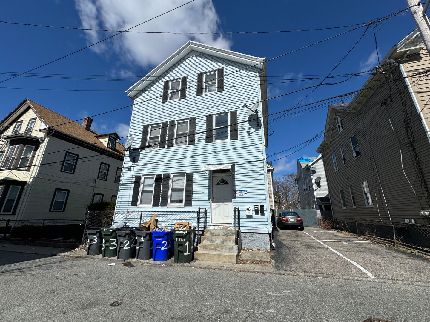 Providence Apartment: 87 Lydia St