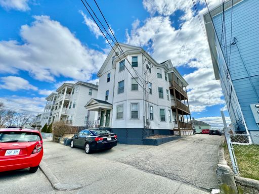 Freshly renovated 1 Bedroom in Central Falls