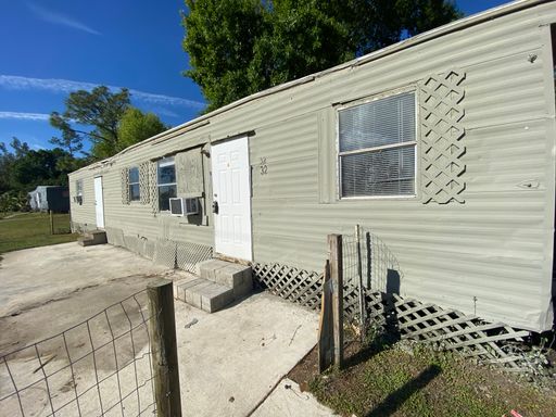 2 Bedroom 1 Bathroom Mobile Home for rent in North Fort Myers