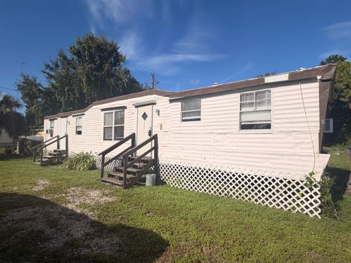 3 Bedroom 1 Bathroom Mobile Home for rent in North Fort Myers