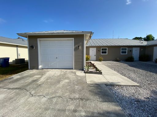 2 Bedroom 2 Bathroom Duplex for rent in Bokeelia