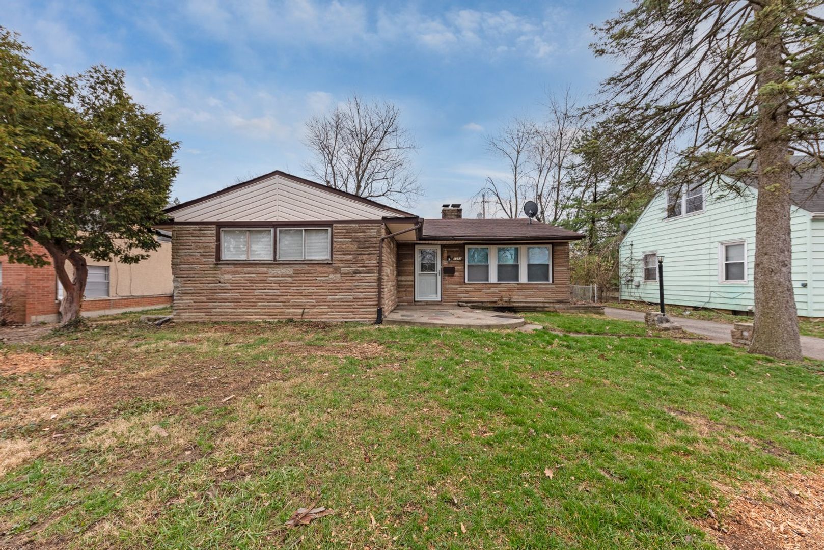 Columbus House: 1272 Zettler Road