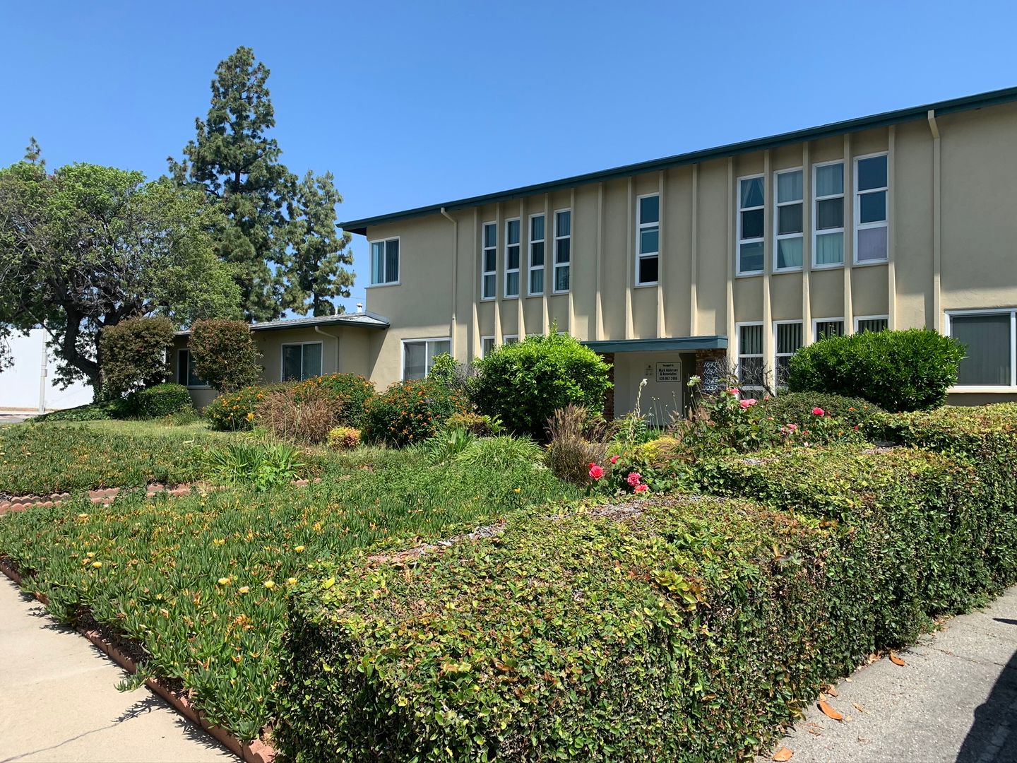 Arcadia Apartment: 726 Sunset Blvd.