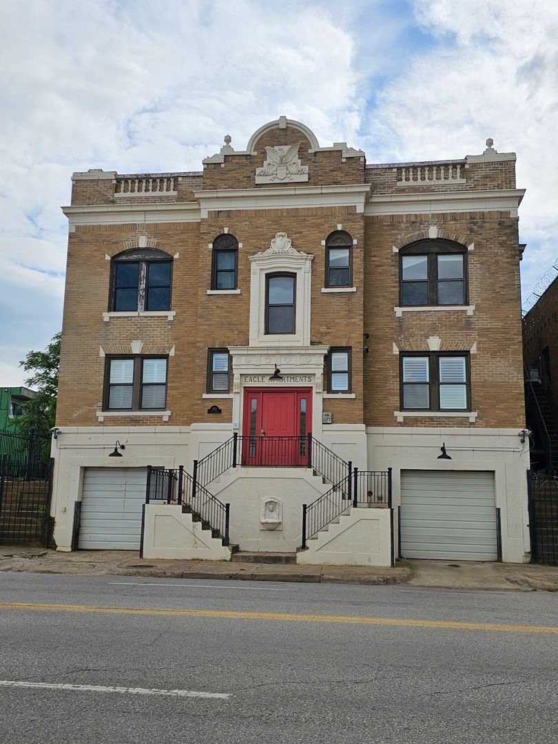 DALLAS Condo: 1615 S. ERVAY ST. # 5